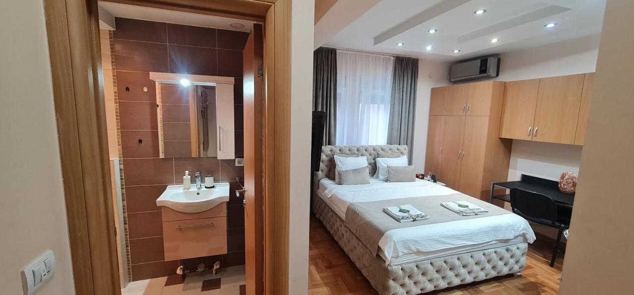 Design Business Lux 4 Star 