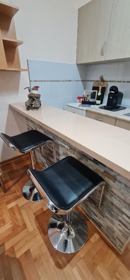 Design Business Lux 4 Star 