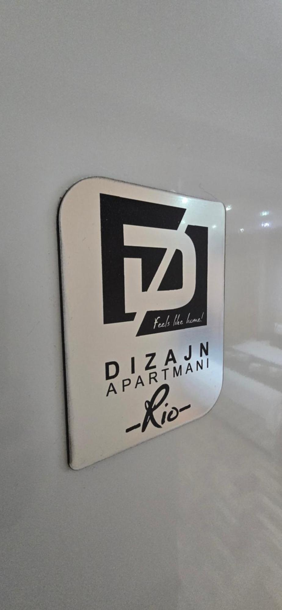 Design Business Lux 4 Star 